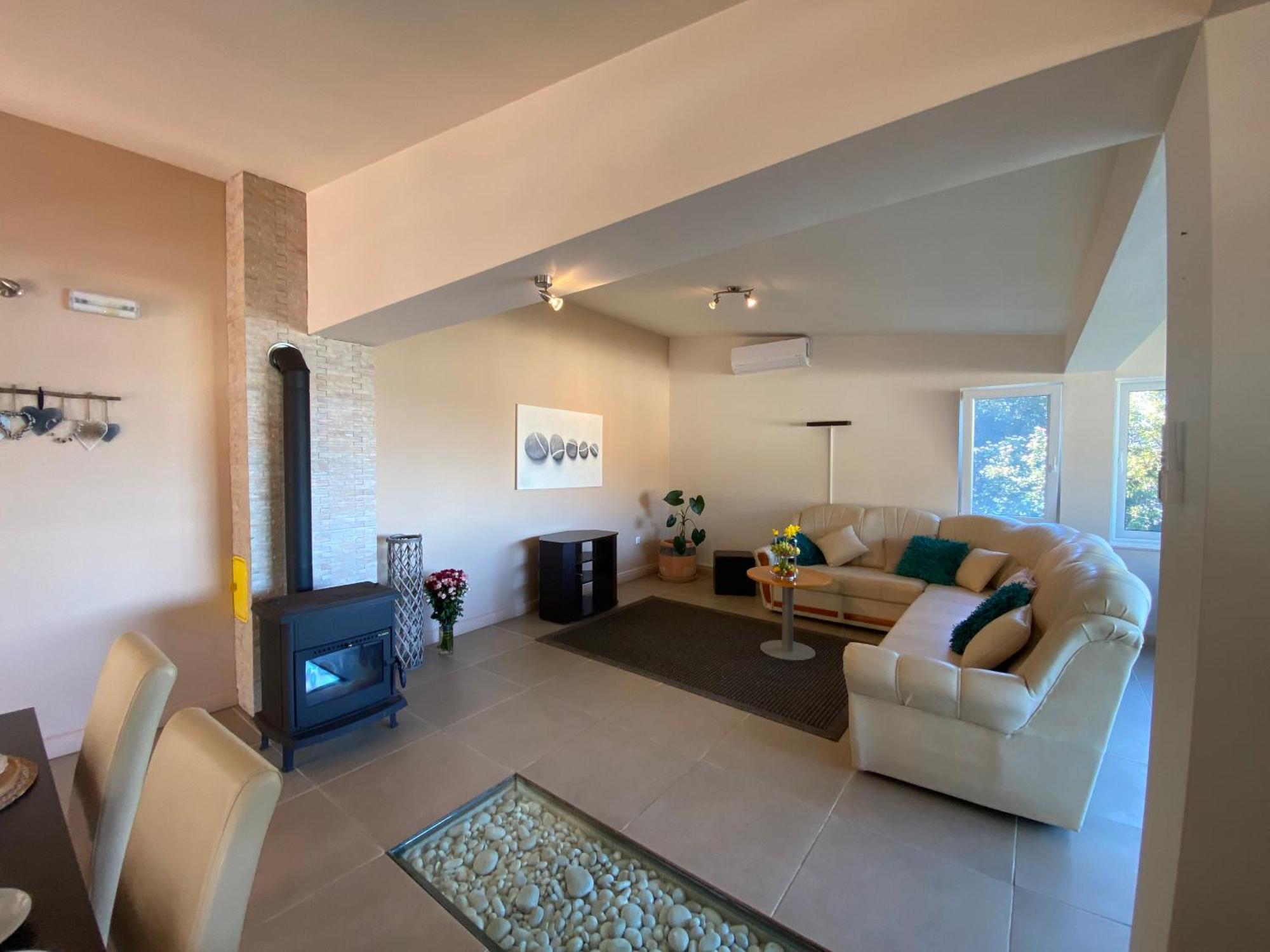 Apartments Eva Savar Екстер'єр фото
