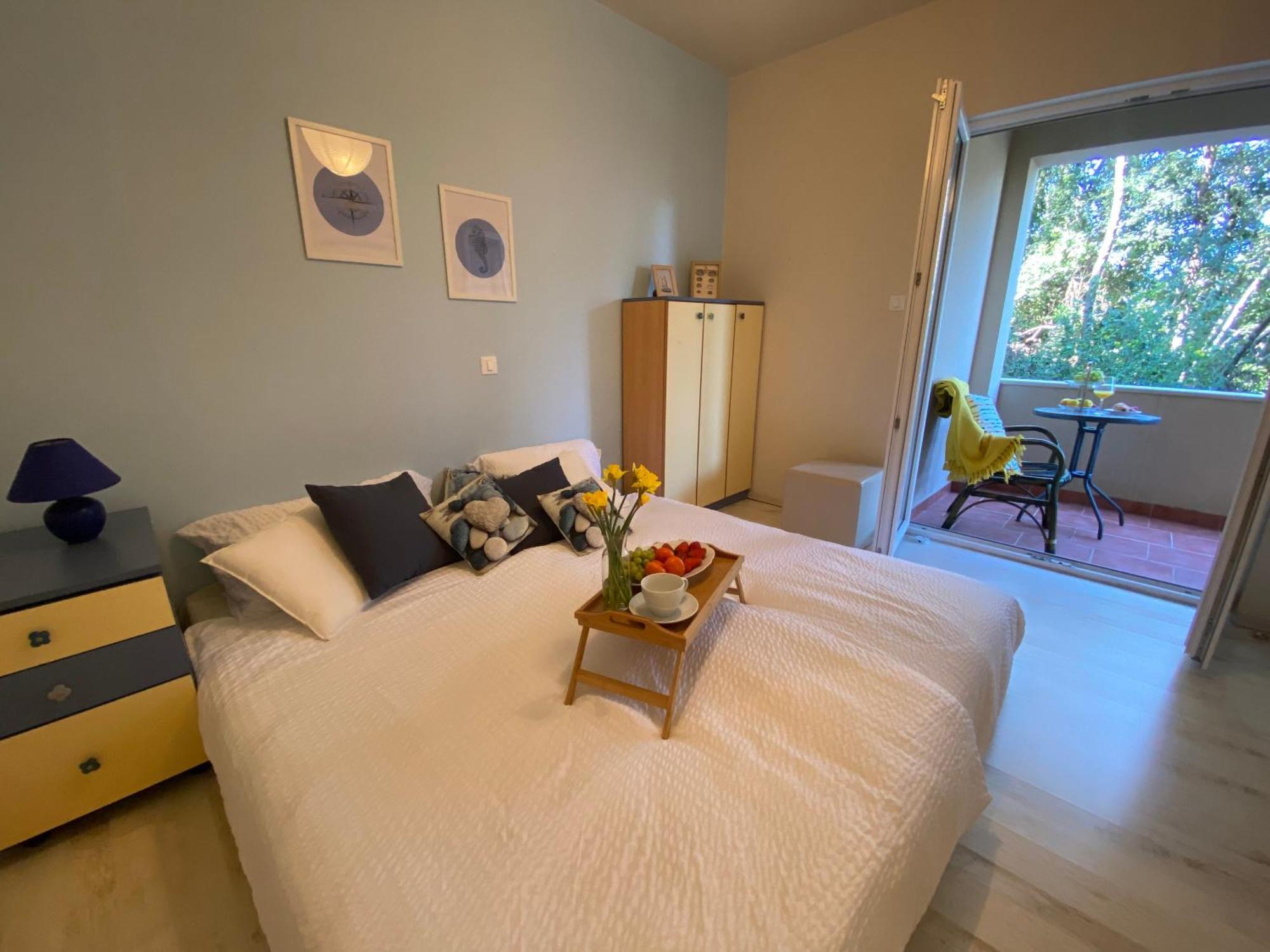 Apartments Eva Savar Екстер'єр фото