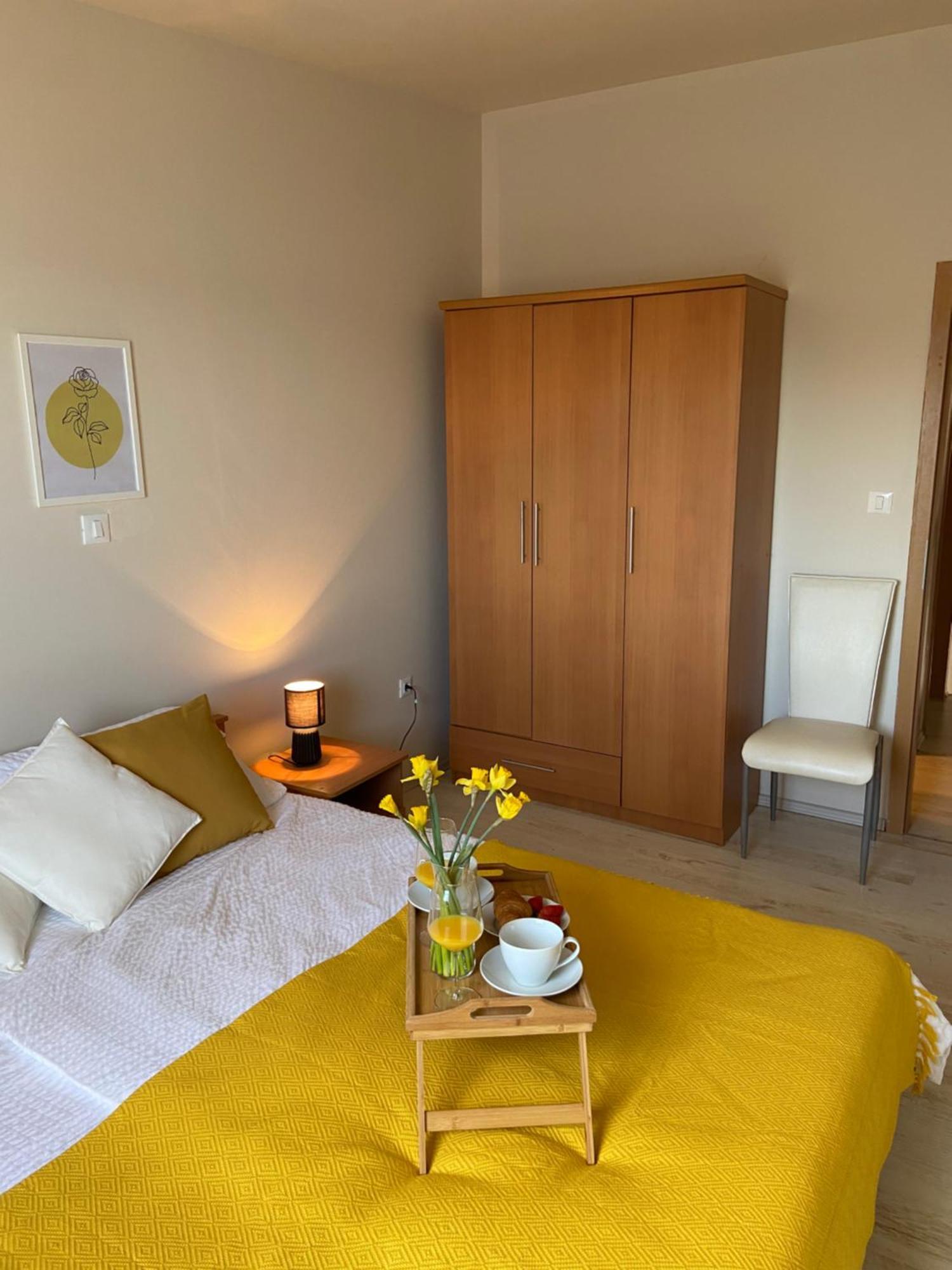 Apartments Eva Savar Екстер'єр фото