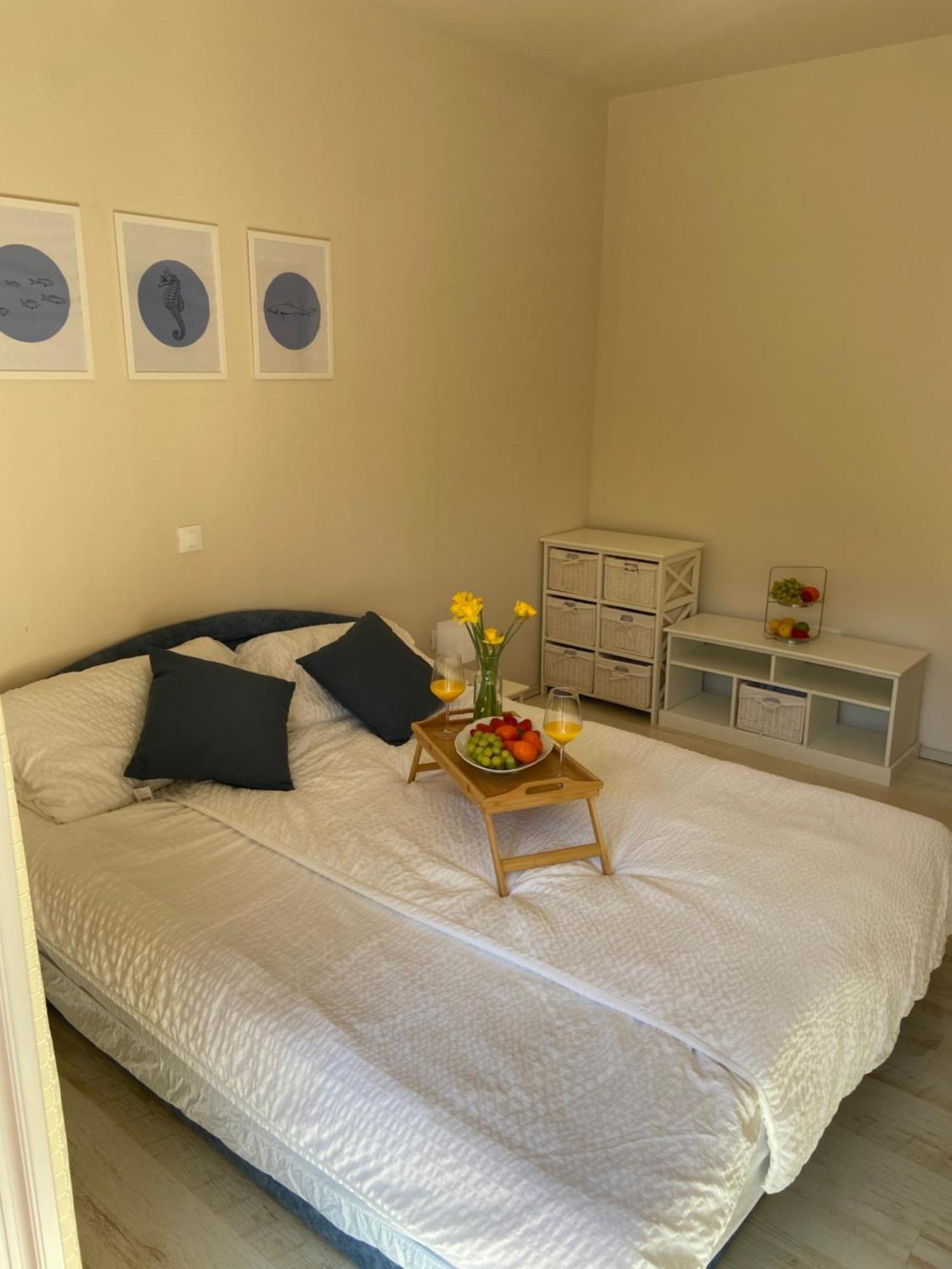 Apartments Eva Savar Екстер'єр фото